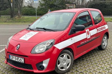 1.1 benzyna + lpg Salon PL dostawa pizza
